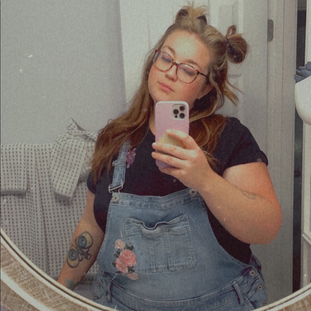 Meet your Posher, Candace